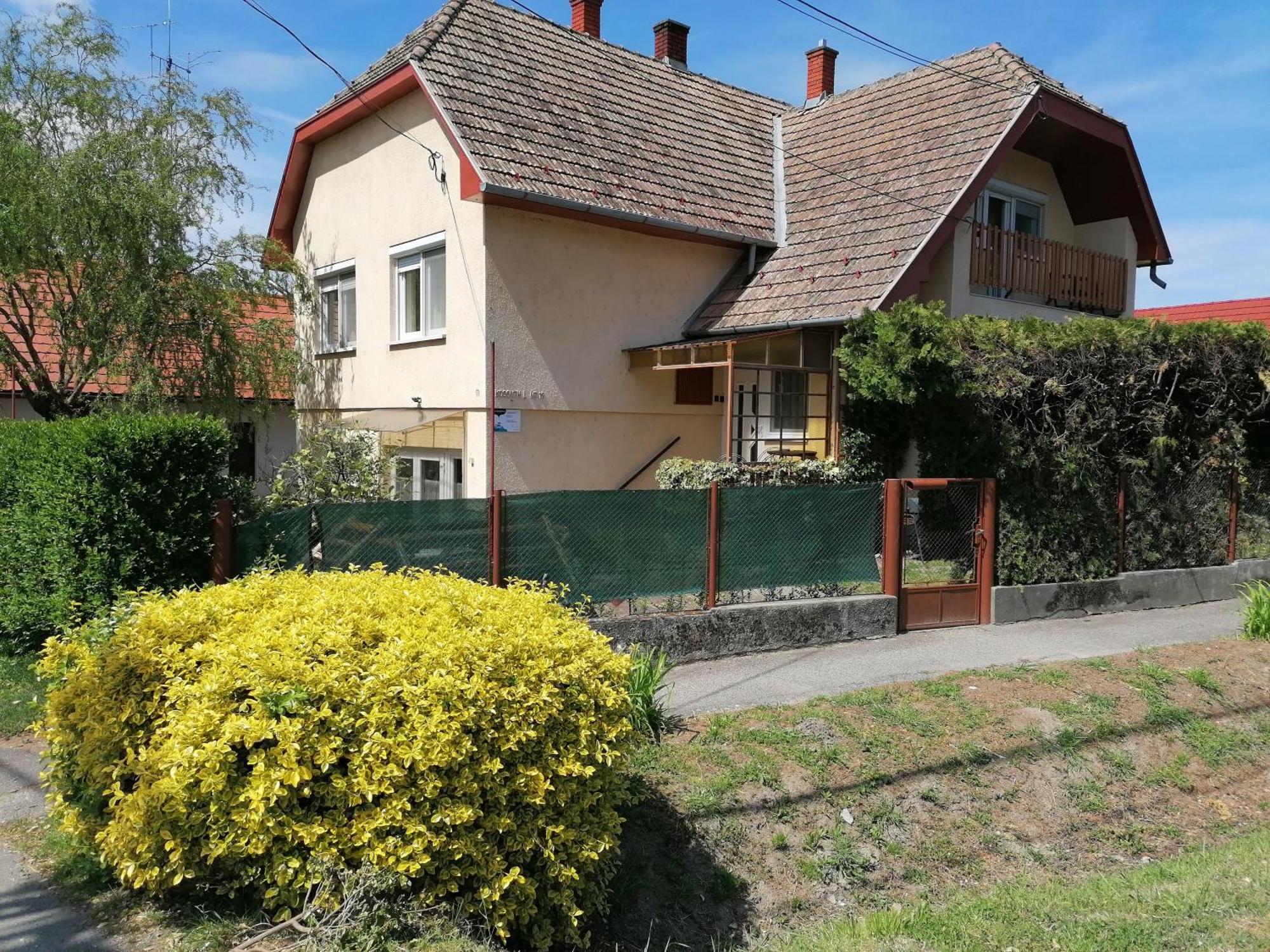 Gabriella Ház Szolad Exterior foto