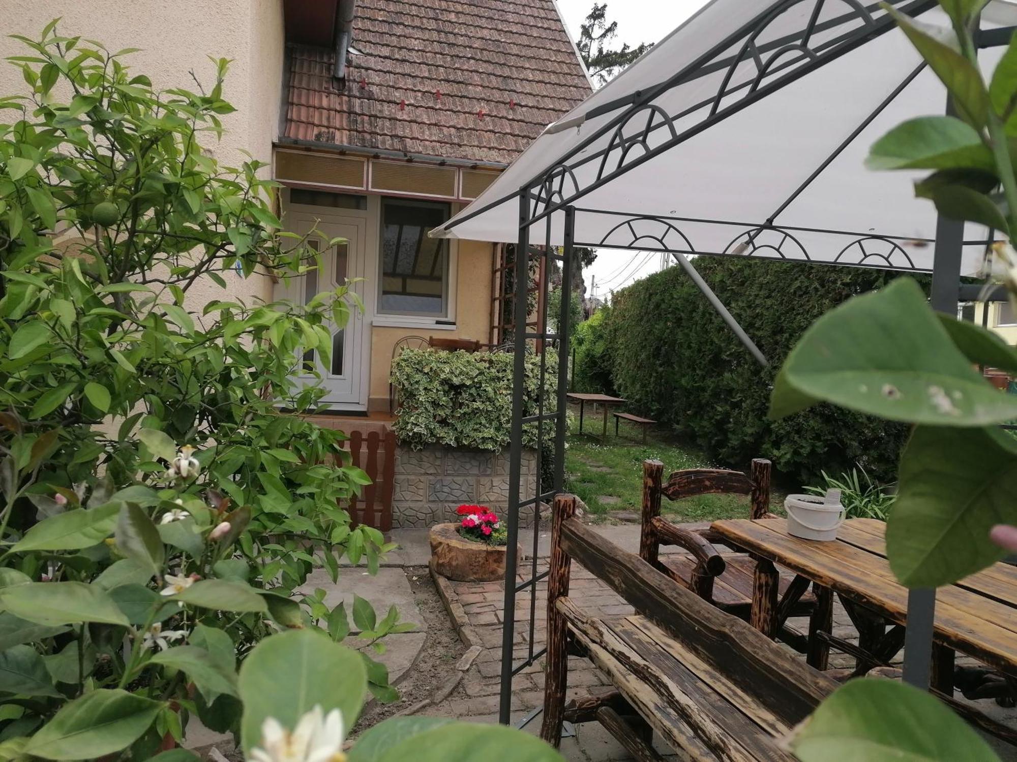 Gabriella Ház Szolad Exterior foto
